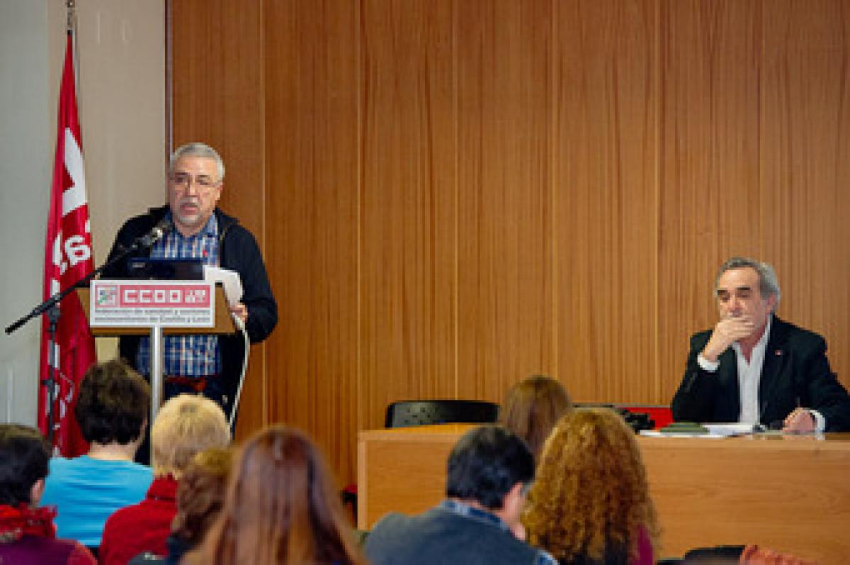Pablo Vicente inaugura el IX Frum de debate sanitario castellano y leons
